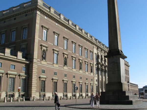 31_Royal_Palace_-_Palace Slope.jpg